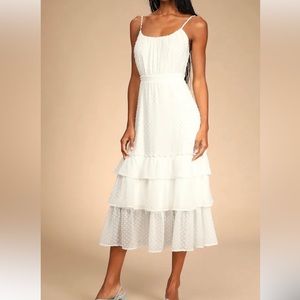 NWT Lulu’s Tiers and Applause White Swiss Dot
Tie-Back Tiered Midi Dress